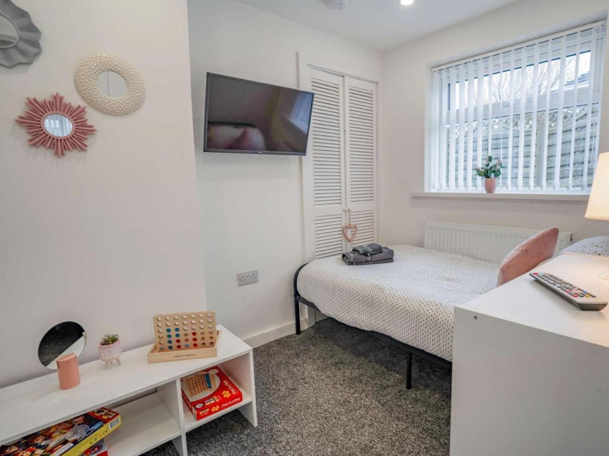 3-Bed 5-6 Berth Modernised Bungalow! Tenby Ngoại thất bức ảnh